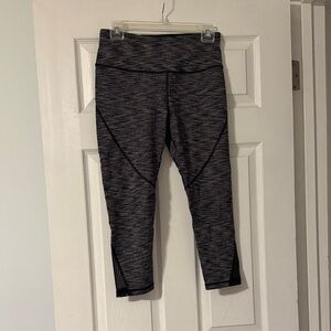 Victoria’s Secret Sport Capri Leggings